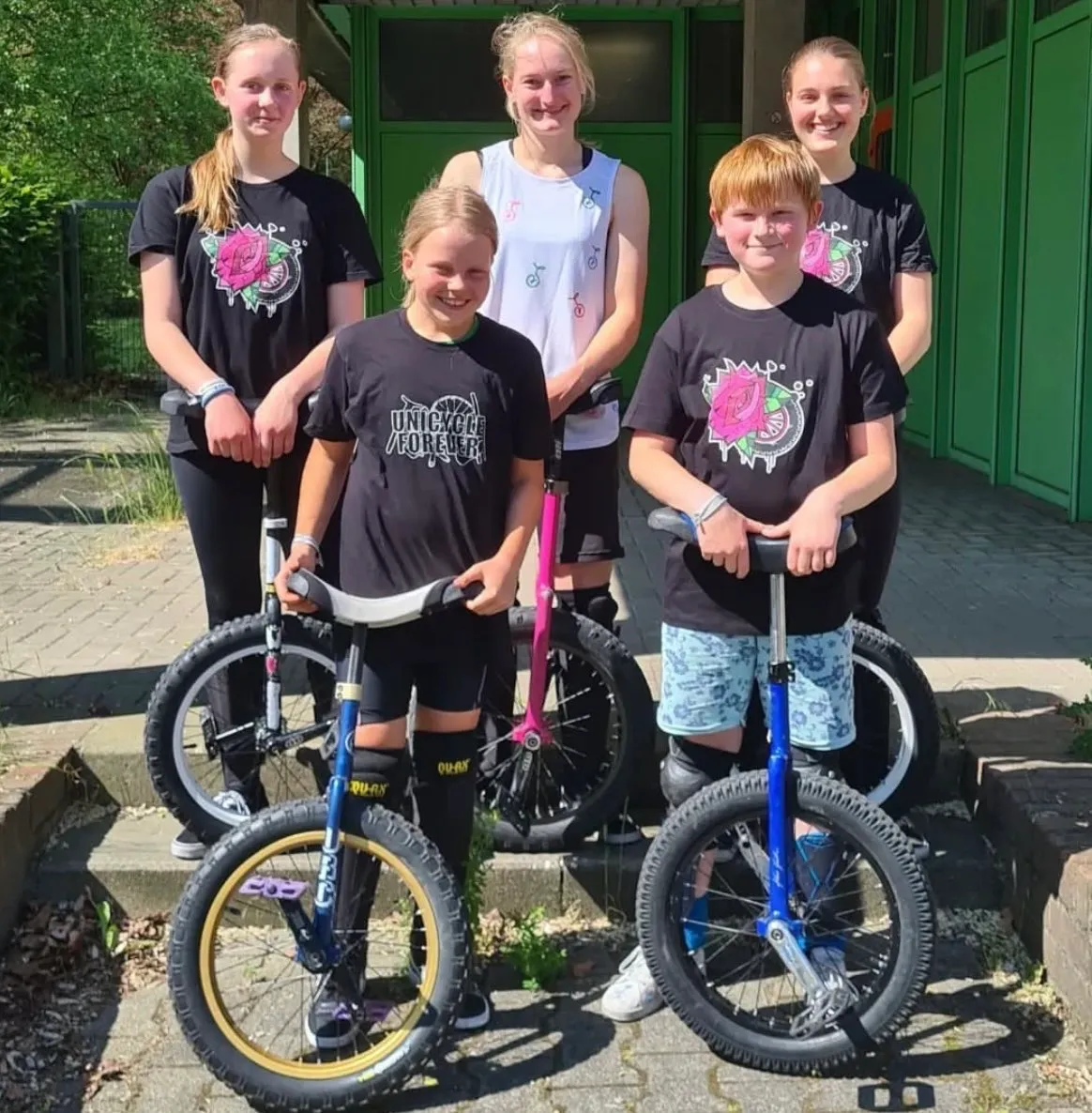 unicycling.jpg